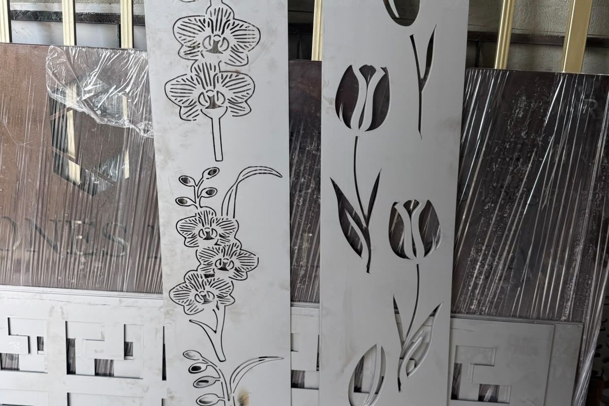  diseños personalizados en metal en bogota