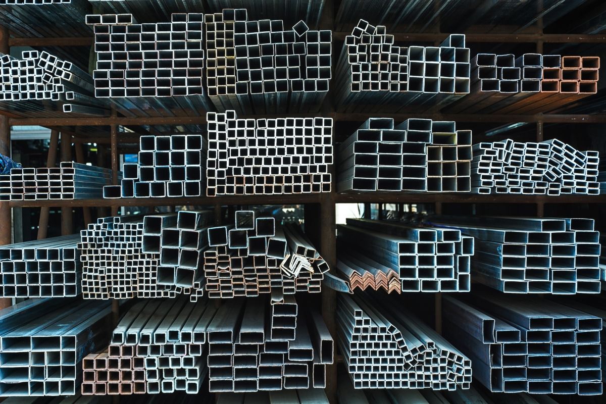 fabrica de piezas de metal en la calera